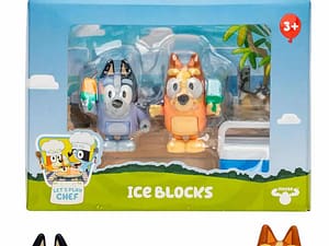 Bluey Let's Play Chef 2-Pack Toy Figure Playset, Ice Blocks Bingo and Socks Toddler Figurine Toys Set, Poseable Figurines for Kids Ages 3-5